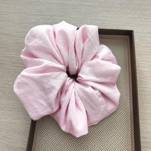 scrunchie baby pink