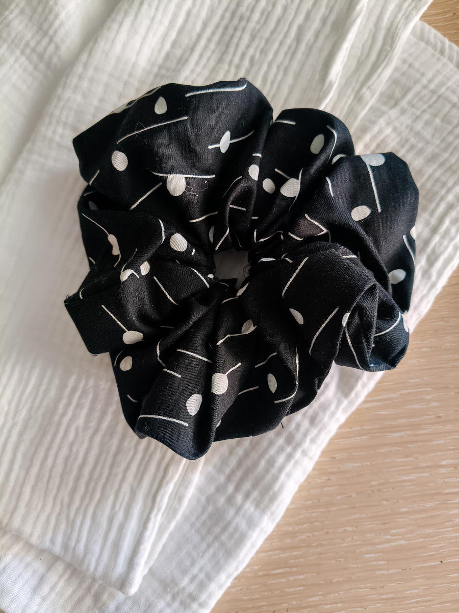 oplus_2097184 scrunchie